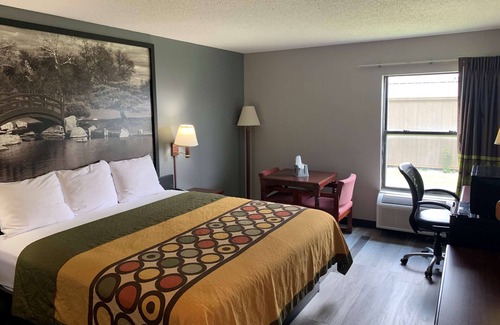 Chenoa Hotel | Super 8 by Wyndham Chenoa