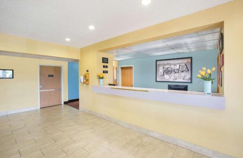 Clarinda Hotel | Super 8 by Wyndham Clarinda