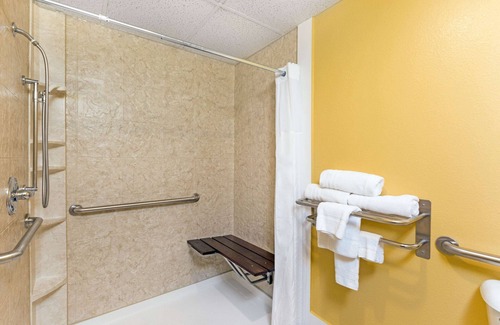 Clarinda Hotel | Super 8 by Wyndham Clarinda