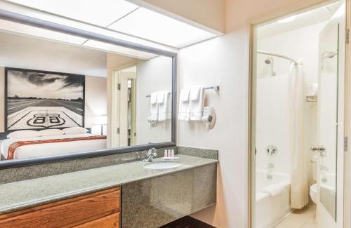 Clovis Hotel | Super 8 by Wyndham Clovis