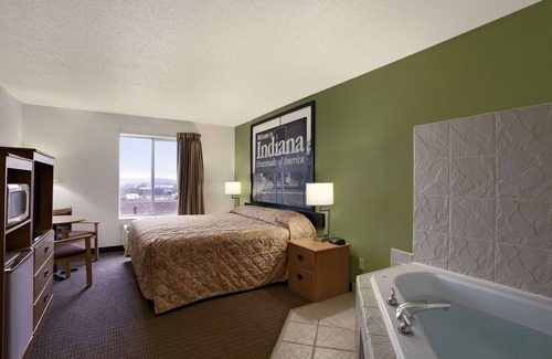 Corydon Hotel | Super 8 by Wyndham Corydon