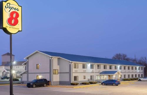 Danville Hotel | Super 8 by Wyndham Danville