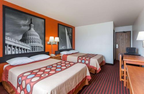 Dumfries Hotel | Super 8 by Wyndham Dumfries/Quantico