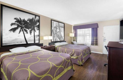 Ellenton Hotel | Super 8 by Wyndham Ellenton Bradenton Area
