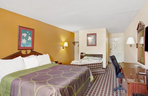 Forrest City Hotel | Super 8 by Wyndham Forrest City AR