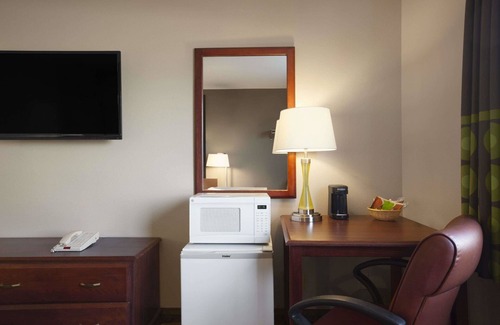 Fremont Hotel | Super 8 by Wyndham Fremont NE