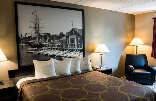 Conning Towers Nautilus Park Hotel | Super 8 by Wyndham Groton