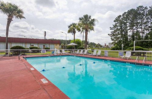 Hardeeville Hotel | Super 8 by Wyndham Hardeeville - Savannah North