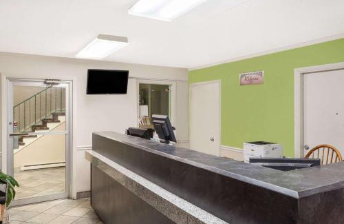 Harrisburg - Hershey Hotel | Super 8 by Wyndham Harrisburg Hershey West