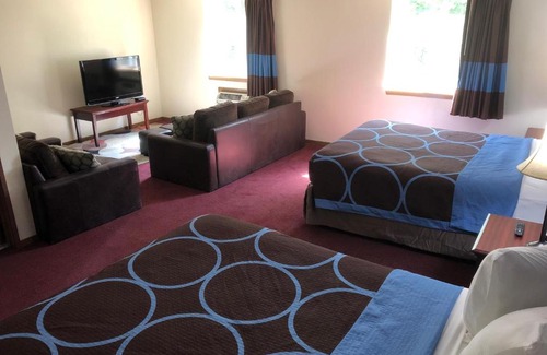 Lewiston Hotel | Super 8 by Wyndham Lewiston