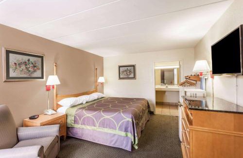 Manassas Hotel | Super 8 by Wyndham Manassas
