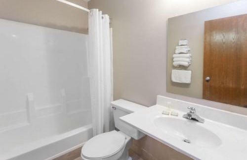 Michigan City Hotel | Super 8 by Wyndham Michigan City