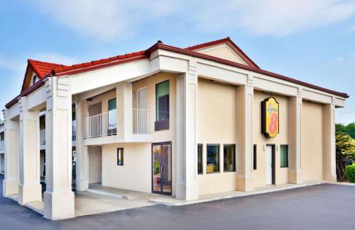 Ringgold Hotel | Super 8 by Wyndham Ringgold Chattanooga Area