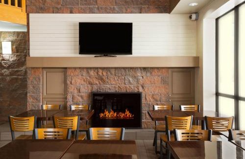 Timmins Hotel | Super 8 by Wyndham Timmins ON