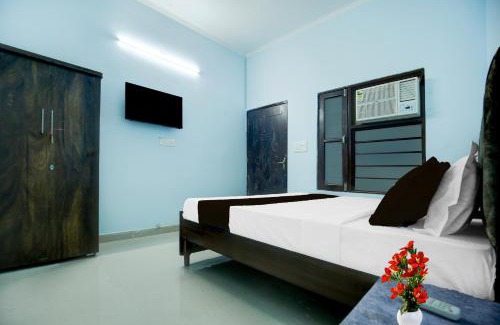Kishangarh Hotel | Super Collection O Nayagaon Vikas Nagar