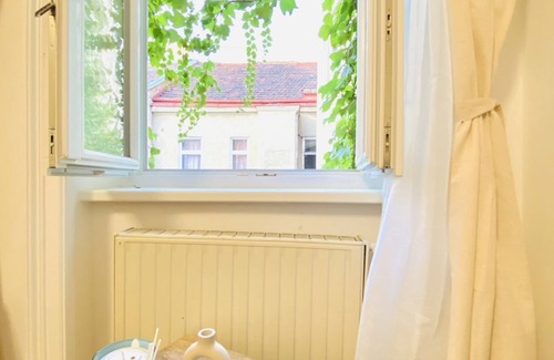 Schottenfeld Apartment | Super Comfy 1BR&1LR Apt, 7- Min to Westbahnhof