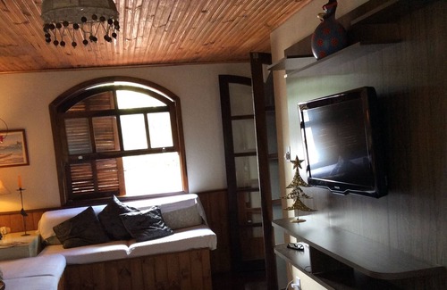 Maringa House | Super cozy house, 1.5Km Gastronomic Center Vila de Maringá MG - Downtown