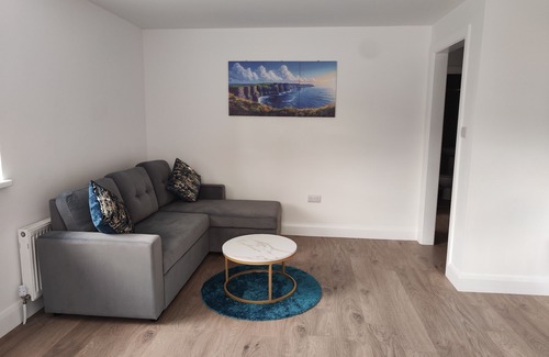Doolin Apartment | Super king size bed apartment nAran View Holiday Homes house n3