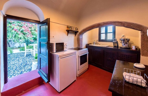 Megalochori Villa | Super Luxury Santorini Villa | Mansion Sophia | Private Pool | Beautiful.