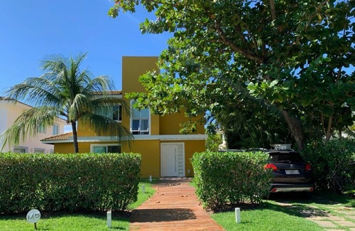Catu de Abrantes House | Super nice house in Busca Vida, 50m from the beach!