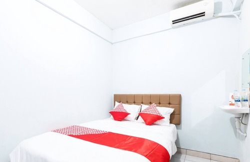 Dramaga Hotel | Super OYO 1516 Cemara Gading Syariah