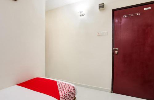 Simpang Hotel | Super OYO 89427 Kavanas Hotel Taiping
