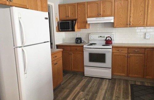 South Lethbridge Condo | Super South Side Apt. #3 - Close to Costco & College