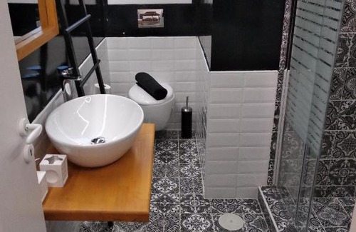 Athens City Centre Apartment | Super Stylish Apartments in Syntagma Square!