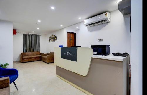 Vasundhara Hotel | Super Townhouse Status By Sbg Near Anand Vihar Vaishali Metro Station