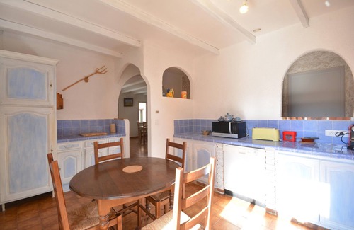 Croagnes Villa | Superb 160m2 villa with swimming pool and tennis court sleeps 6