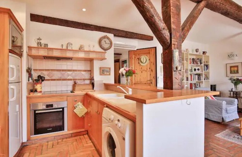 Antibes City Centre Apartment | Superb 2 Bed Apt in Antibes Old Town