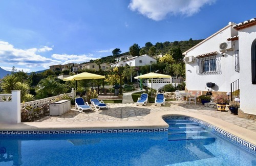 Alcalali Villa | Superb 3 bed villa, private pool, stunning mountain views. Alcalalí Jalon Valley