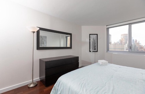 Tudor City Apartment | Superb 3 bedroom apt in NYC