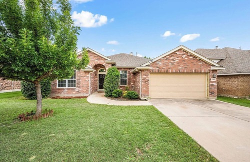Tarrant County House | Superb 4-bedroom house with AC in Fort Worth