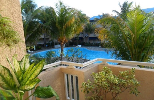 Flic-en-Flac Apartment | Superb apartment-300m from beach (Rate incl. free WiFi, maid service, parking.)