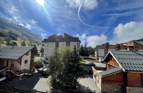 Les Deux Alpes Apartment | Superb Apartment Coeur Station Coté Montagne
