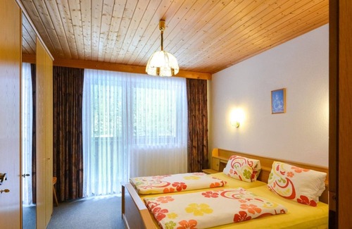 Leutasch Apartment | Superb Apartment in Leutasch Tyrol with Meadow around