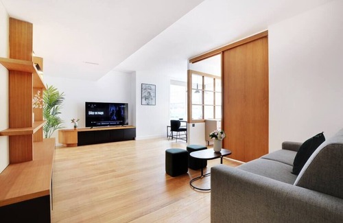 Pere Lachaise Apartment | Superb Appartement: 3br/8p - Père Lachaise