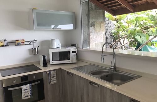 Le Francois House | Superb Beachfront Accommodation - Pointe Cerisier Residential District