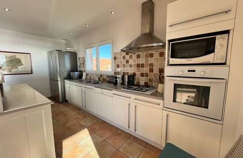 Valras-Plage House | Superb beachfront villa with parking spaces