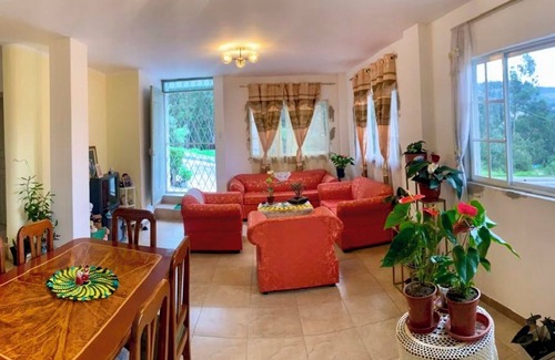 Las Tolas Bed & Breakfast | Superb bed & breakfast in Quito!