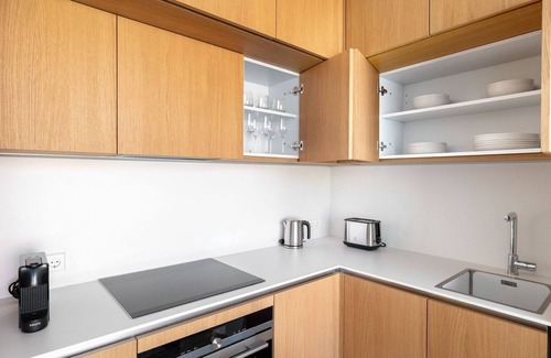 Ciudad Jardin Apartment | Superb Ciudad Jardín 1BR w/Gym & Pool, nr park, by Blueground