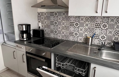 Epinal Apartment | Superb, cosy apartment, right in the center of Epinal, secure residence, Moselle view