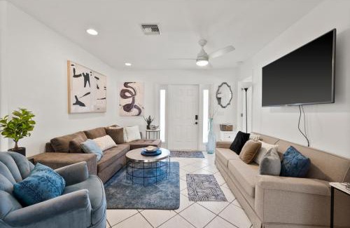 Bonita Shores House | Superb Holiday Villa with a Pool in Bonita Springs