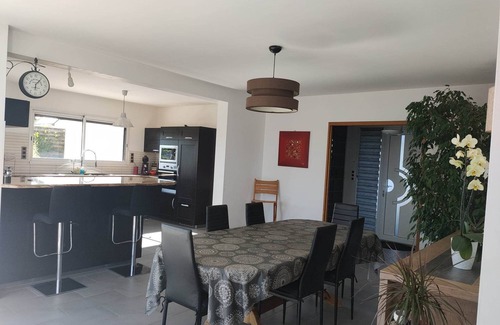 Sainte-Seve House | superb house ideally located 220 m2