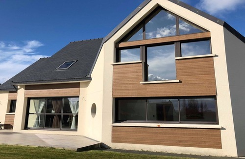 Sainte-Seve House | superb house ideally located 220 m2