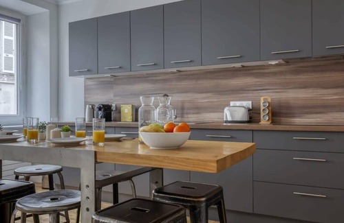 Quartier de la Porte-Saint-Denis Apartment | Superb Large and New 4bds Flat - Heart of Paris 10