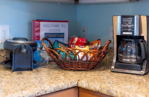 Fort Pierce House | Superb Location, Heated Pool- Only 2.5 blocks walk to Beach