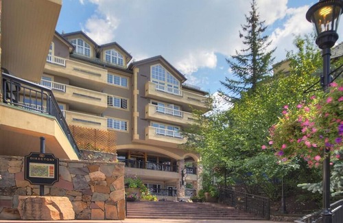 Highlands Townhomes Condo | Superb Location with all the comforts of home