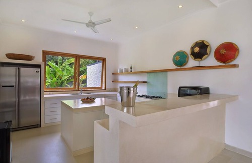 Kalianget Villa | Superb luxury beachfront Villa with Chef & staff. Friends & Family friendly